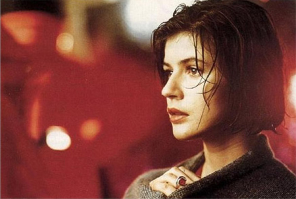 Ficha de personaje: Julia (nombre provisional)